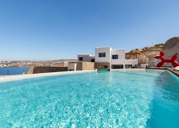 Villa Martinez Luxury Escape