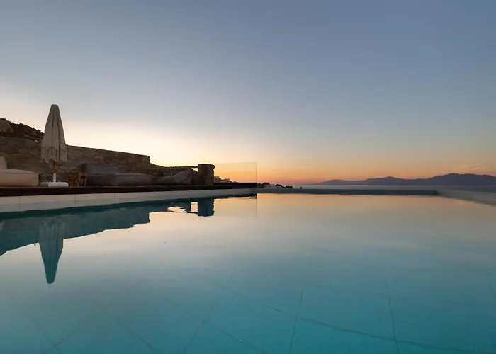 Martinez Luxury Escape Villa *