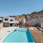 Villa Martinez Luxury Escape