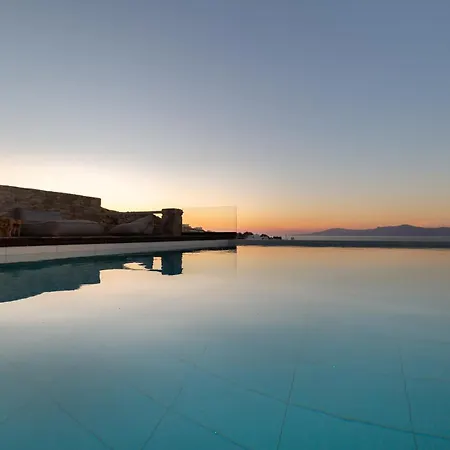 Martinez Luxury Escape Villa *