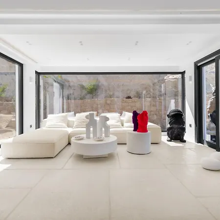 Martinez Luxury Escape Villa