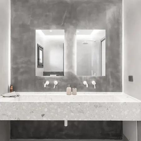 Martinez Luxury Escape Villa
