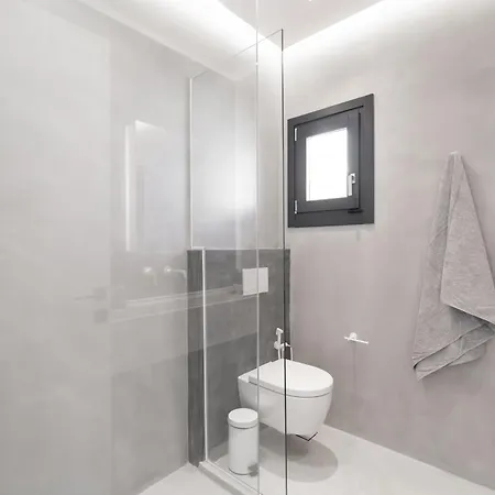 Martinez Luxury Escape