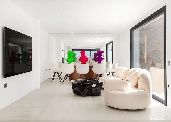 Martinez Luxury Escape Villa *